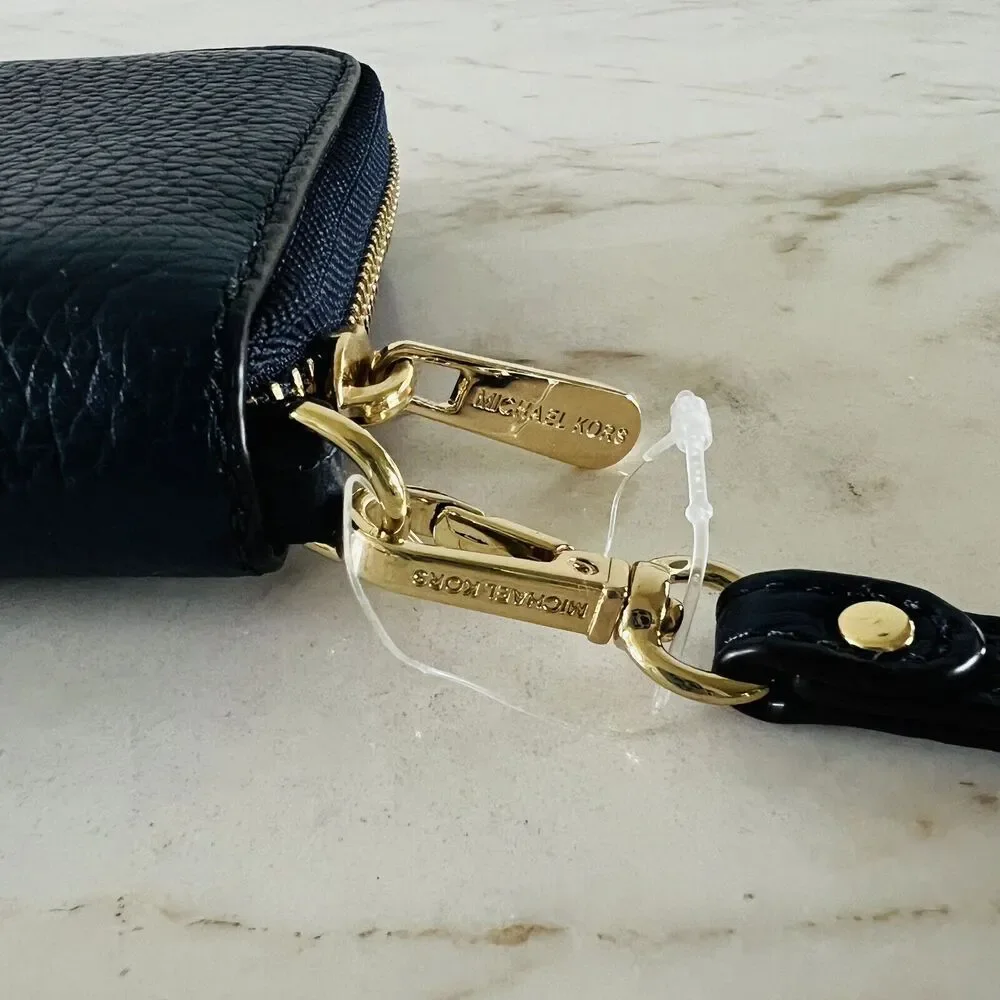 MICHAEL KORS Fulton Navy Flat Multi Function Phone Case Zip Wallet Wristlet